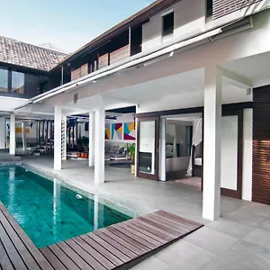 https://villa-sabtu.hotelsseminyak.net