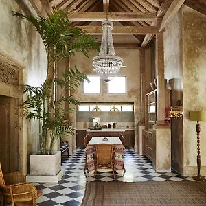 https://the-island-houses-seminyak.hotelsseminyak.net